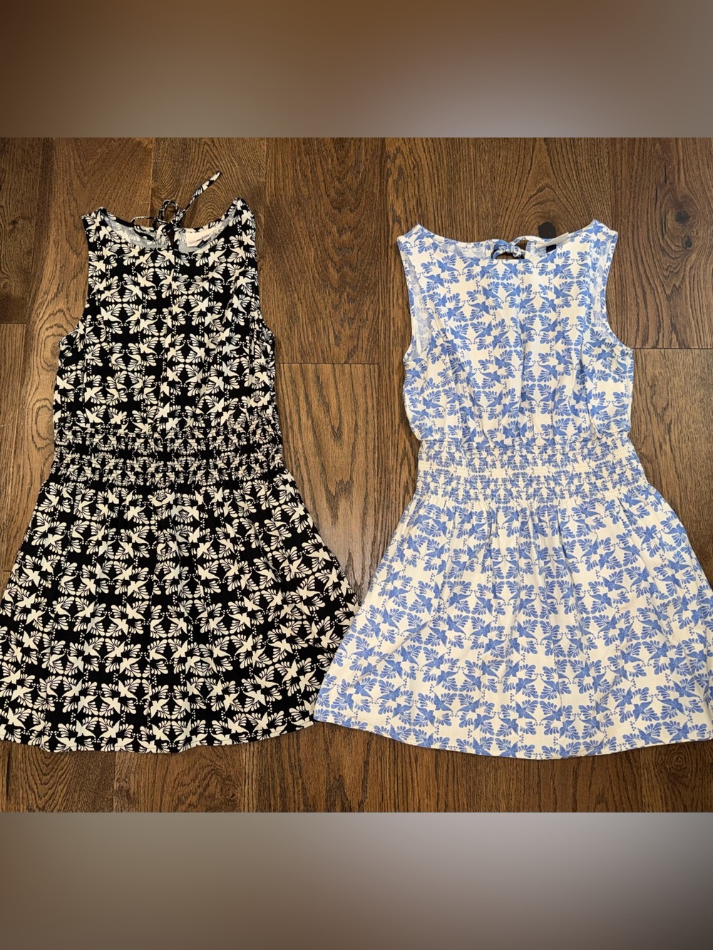 Universal Thread Sleeveless Smocked Waist Dresses Medium (2 total)